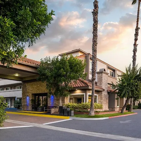 Holiday Inn Express Simi Valley By Ihg